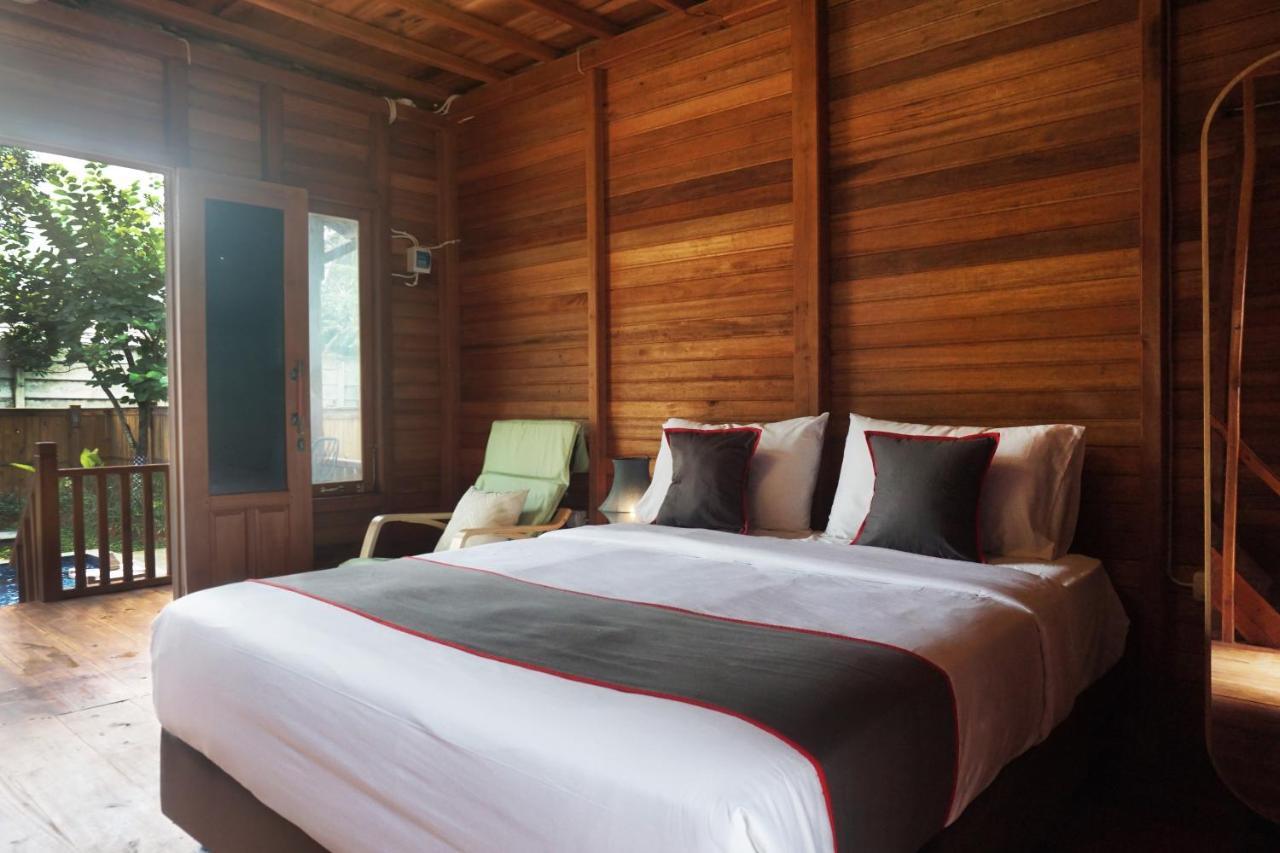 Collection O 9 Villa Ubud Anyer Exterior foto