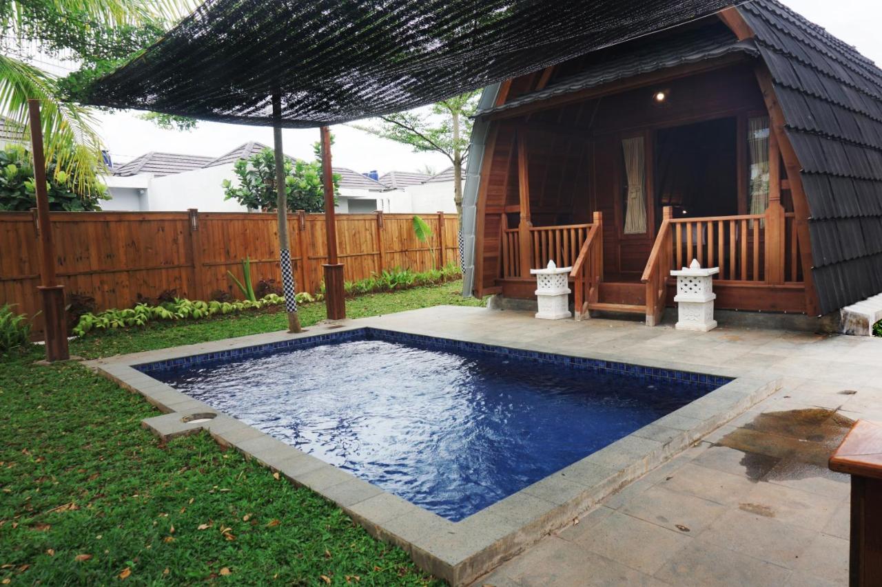 Collection O 9 Villa Ubud Anyer Exterior foto